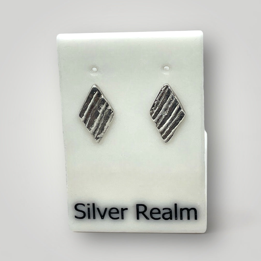 Striped texture silver earrings