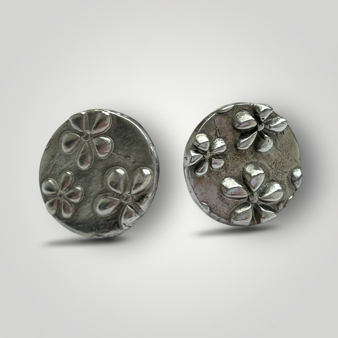 flower texture silver stud earrings